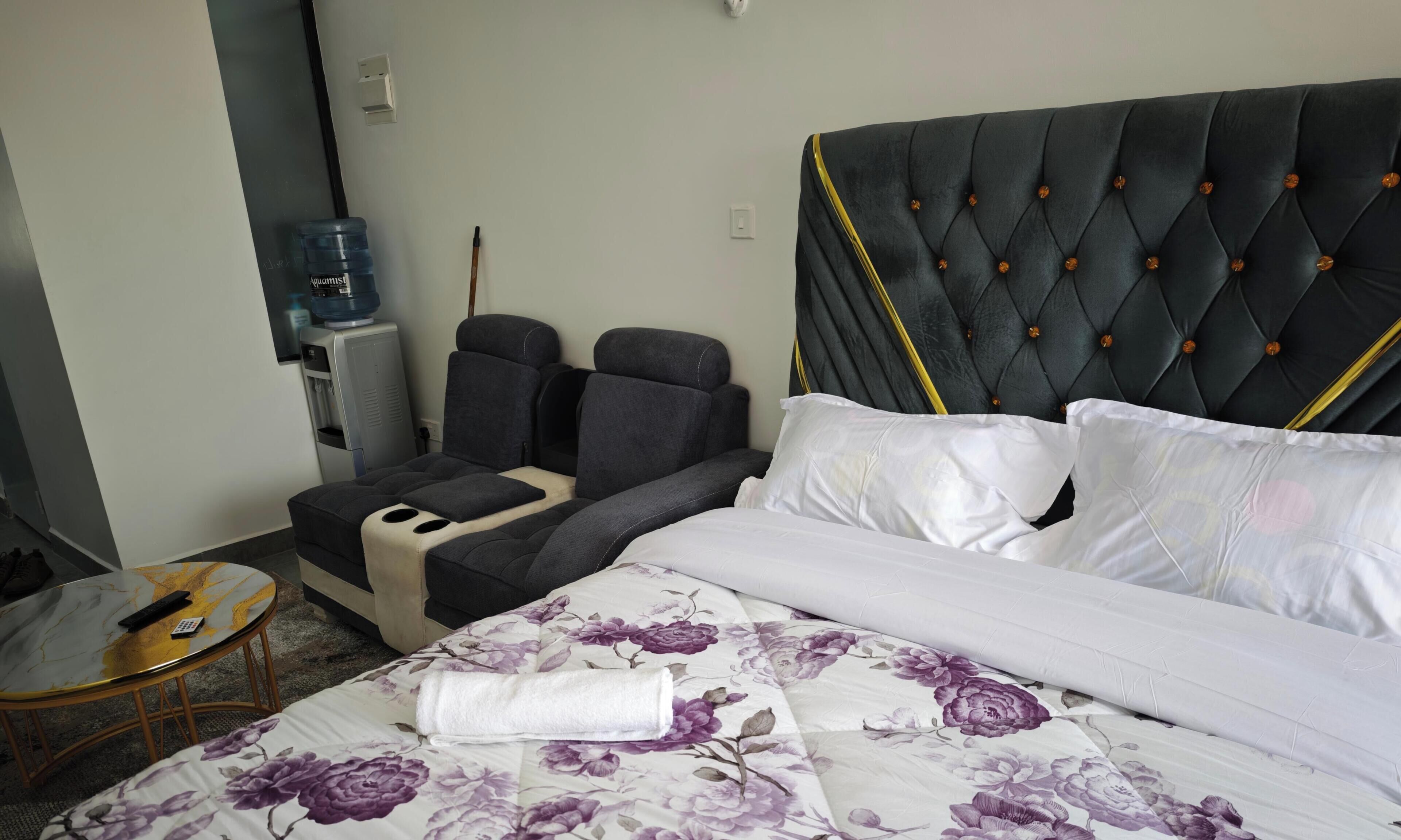 1 bedroom, free WiFi, bed sheets