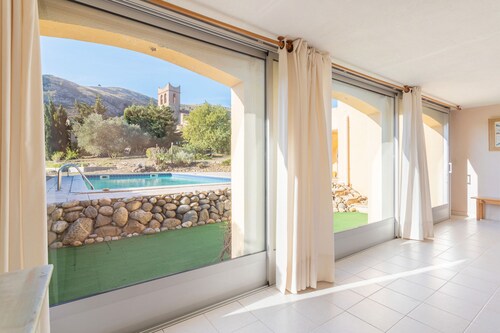 Gîte 'Dels Ocells' avec vue sur la mer, piscine partagée et Wi-Fi