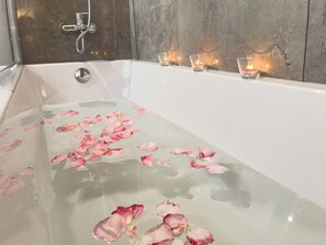 Hair dryer, towels, toilet paper