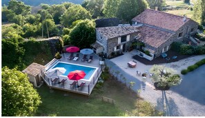 Exterior - 'La Bergerie' Guest Room with Mountain View, Shared Pool and Wi-Fi (Saint-Pons)