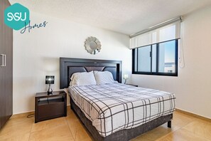 4 Schlafzimmer, Bügeleisen/Bügelbrett, WLAN, Bettwäsche