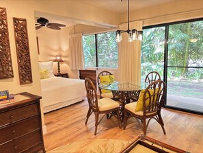 1 soverom, strykejern/-brett, internettilgang og sengetøy