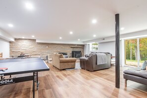 Spielezimmer