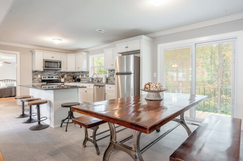 Beautiful Getaway! 16+ppl and close to Chattanooga!