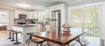 Beautiful Getaway! 16+ppl and close to Chattanooga!