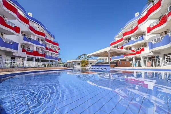 Outdoor pool, a heated pool