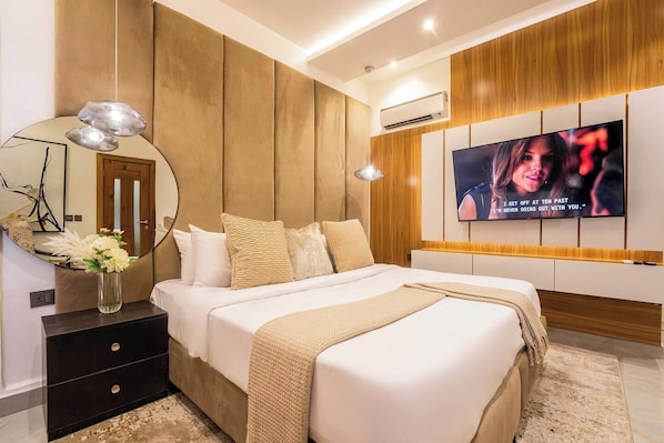 Economy Apartment, Balcony, City View | In-room safe, desk, laptop workspace, blackout curtains - Top-Notch Apartment (Abuja)