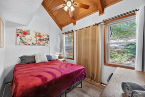 3 bedrooms, iron/ironing board, travel crib, WiFi