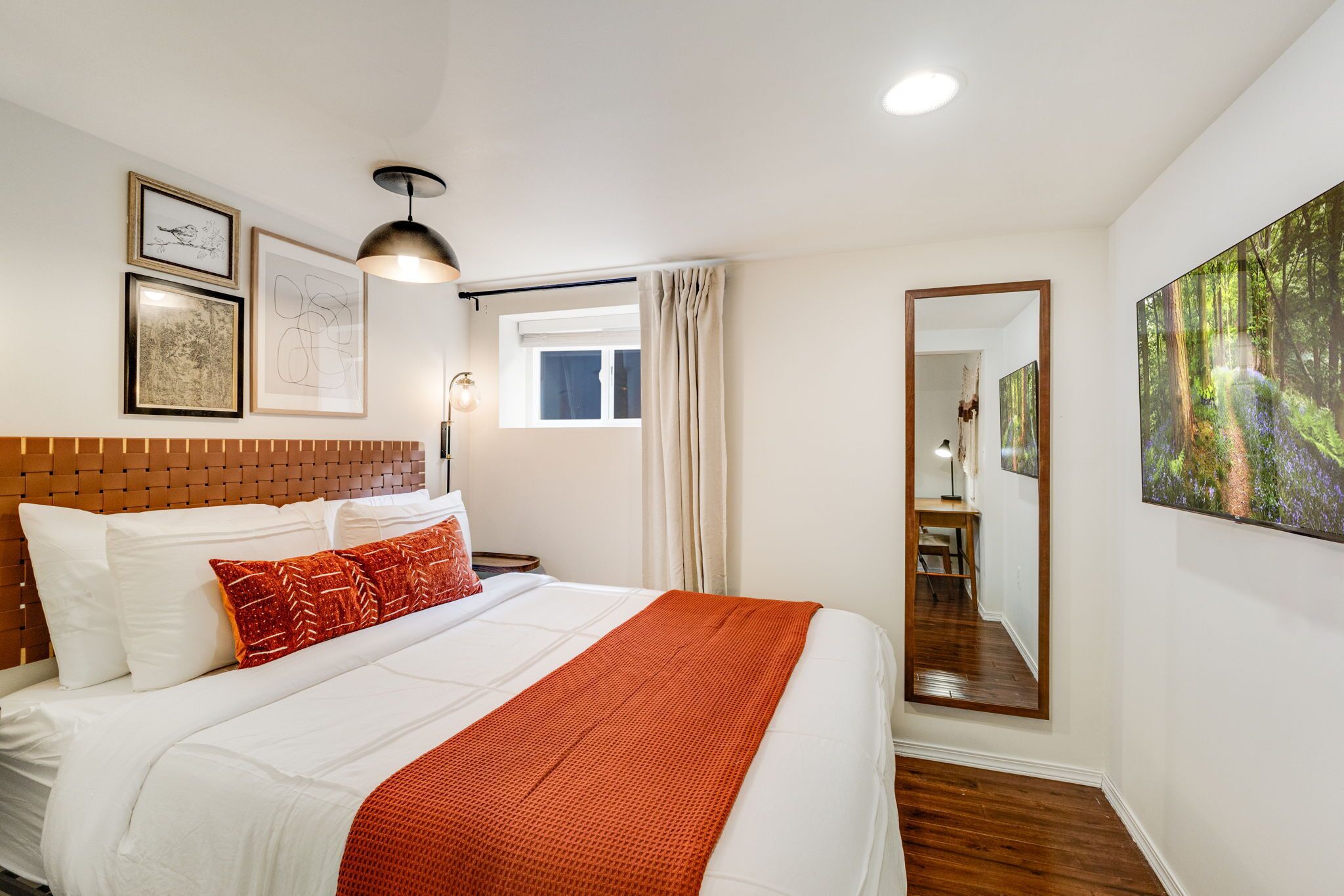 2 chambres, fer et planche à repasser, Wi-Fi, draps fournis