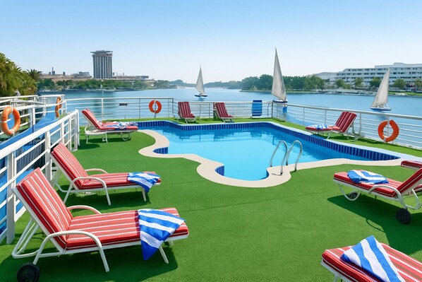 Sundeck