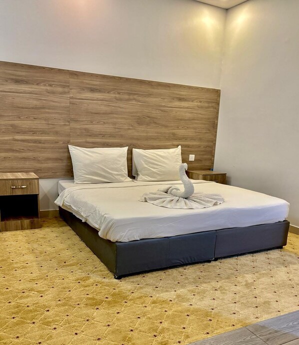 Basic Double Room, 2 Twin Beds, City View | Free WiFi