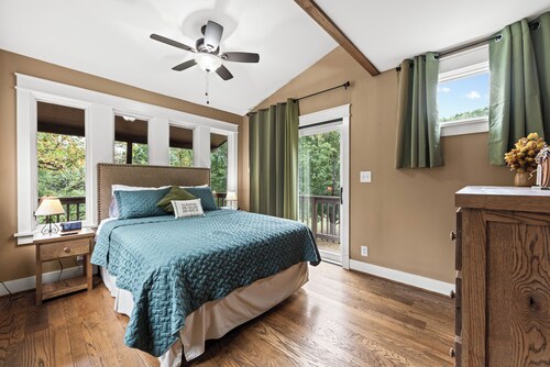 45 mins from Massanutten Ski Resort/indoor water park! Winter rate special!