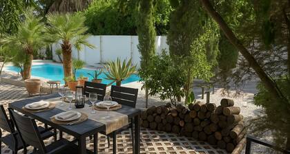 Rural apartment for families with swimming pool and barbecue on the Costa Tropical