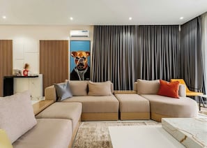 Basic Apartment, Balcony, City View | Living area