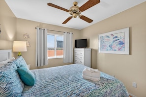 3 bedrooms, desk, iron/ironing board, WiFi