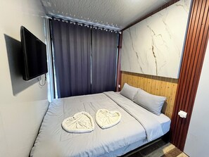 Comfort Single Room, Balcony, Bay View