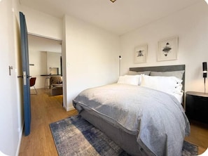 1 habitación, tabla de planchar con plancha y acceso a internet 