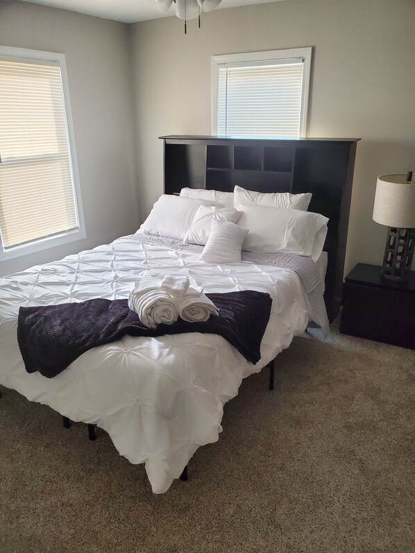 3 bedrooms, iron/ironing board, free WiFi, bed sheets