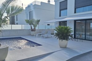 Terrace/patio - New villa with panoramic sea and mountain views (Mutxamel)
