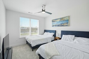 2 bedrooms, desk, iron/ironing board, free WiFi