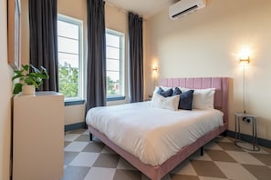 1 bedroom, iron/ironing board, Internet, bed sheets