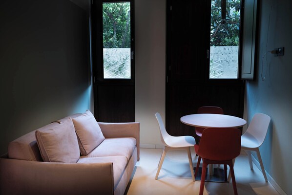 Classic Apartment, 1 Double Bed with Sofa bed, Courtyard View | Living area | 43-inch Smart TV with satellite channels, pay movies