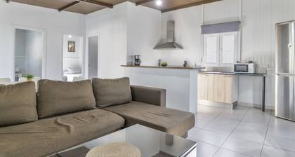 Maison de Vacances 'El Encanto De Ronda' avec Vue sur la Montagne, Piscine Privée et Wi-Fi