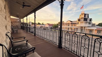 Luxury Suite, City View | Balcony view