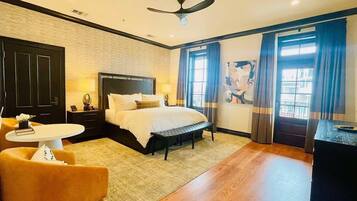 Luxury Suite, City View | Free WiFi