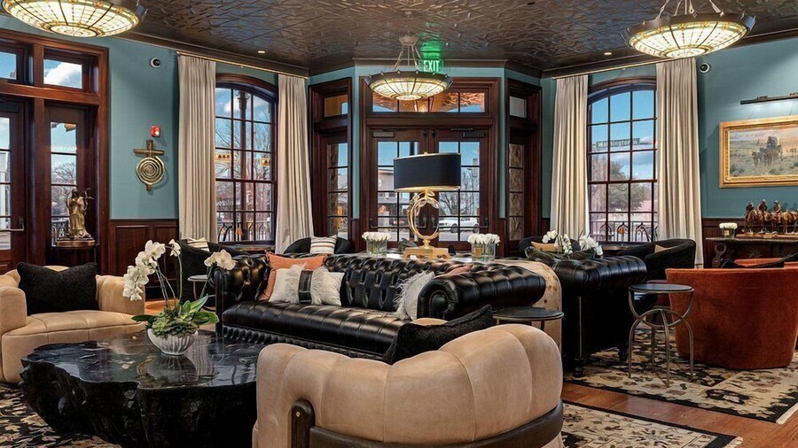 Emigrant Boutique Hotel
