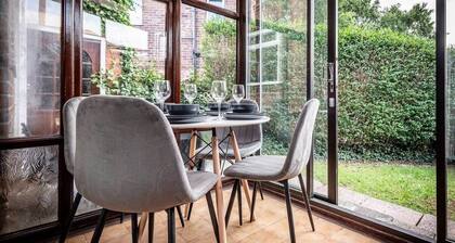 Cosy Home in Stoke on Trent