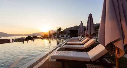 Royal Blue Resort & Residences