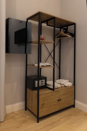 In-room safe, iron/ironing board, free WiFi