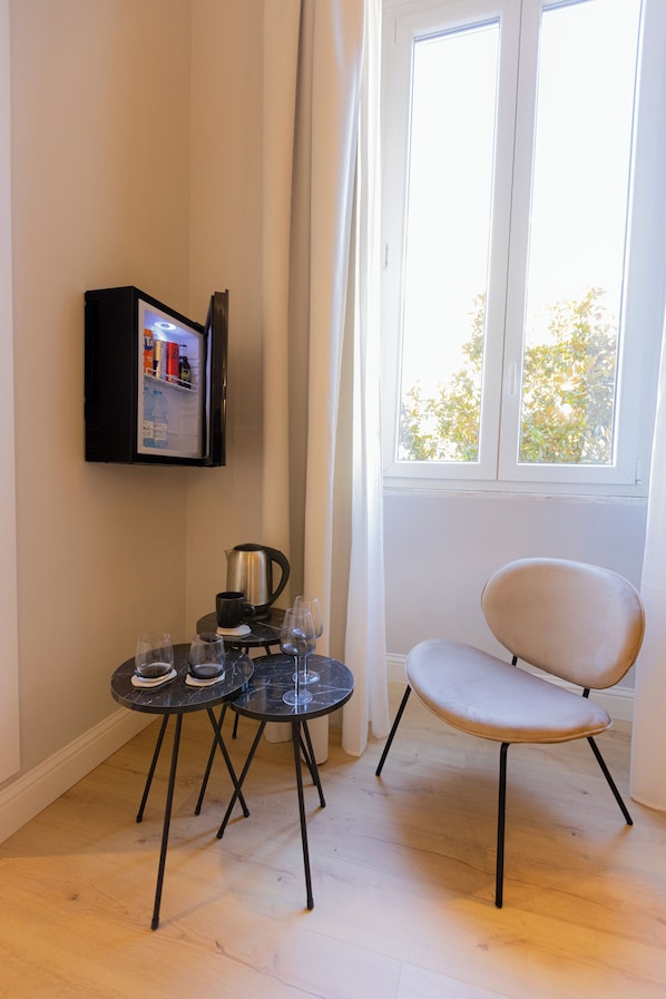 Classic Triple Room, Non Smoking, City View | In-room safe, iron/ironing board, free WiFi