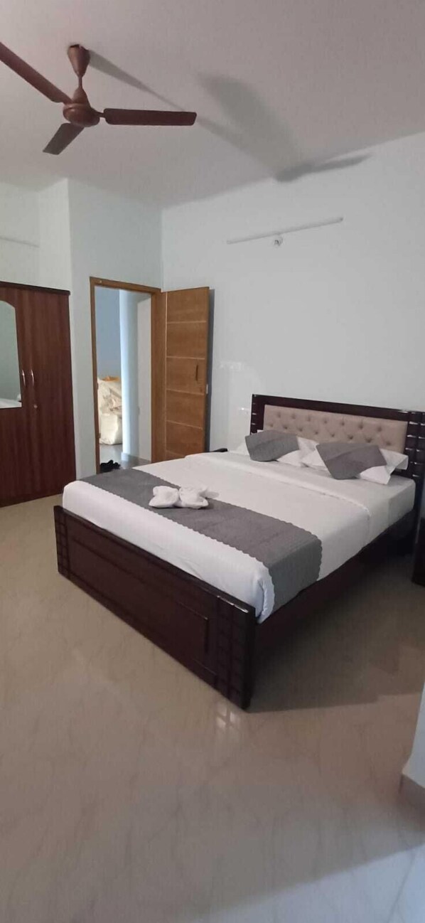 Espace de travail pour ordinateur portable, Wi-Fi gratuit