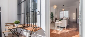 Villa 'Marília' with Private Terrace, Wi-Fi and Air Conditioning