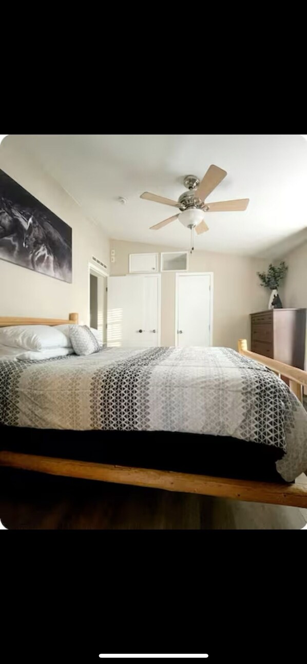 3 bedrooms, free WiFi, bed sheets