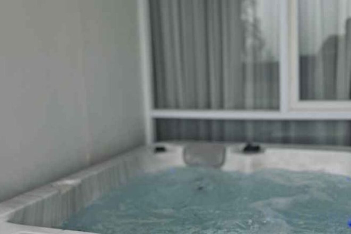 室內 Spa 池