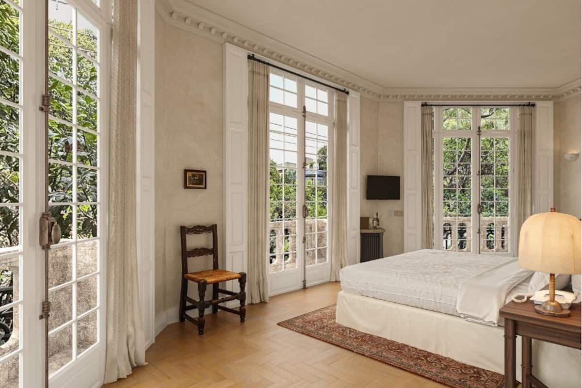 Panoramic Suite, 1 King Bed, City View | View from room