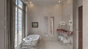 Exclusive Suite, City View | Bathroom | Shower, free toiletries, hair dryer, bathrobes