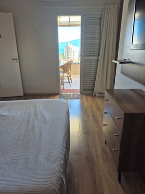 3 Schlafzimmer, Bügeleisen/Bügelbrett, Internetzugang, Bettwäsche