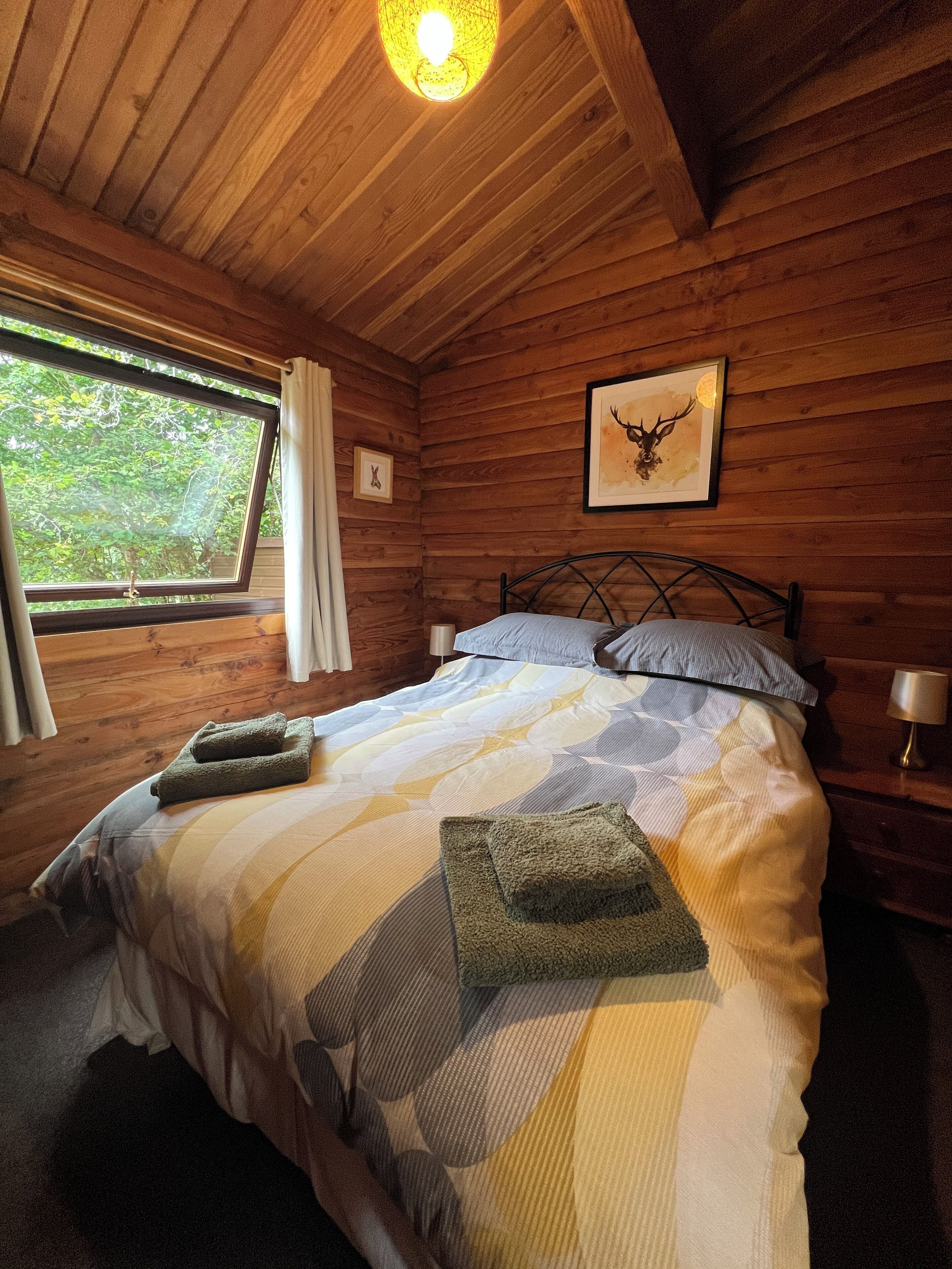 3 chambres, fer et planche à repasser, Wi-Fi gratuit, draps fournis