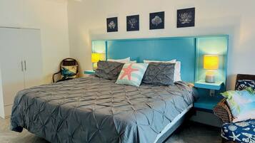 4 عدّة غرف نوم ومكواة/لوح كي وواي فاي وملاءات أسرّة