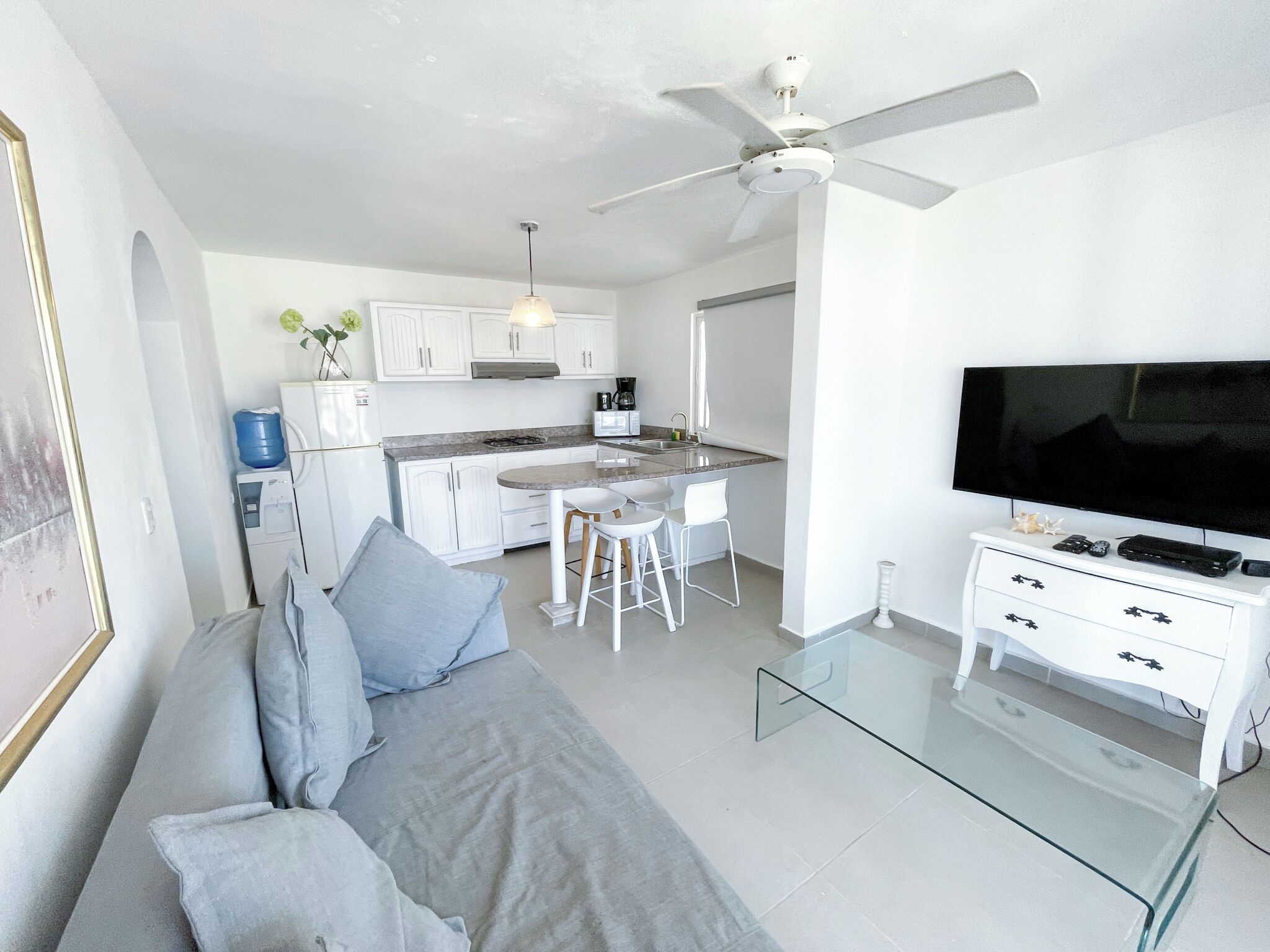 公寓, 1 間臥室, 露台, 海景 | 客廳 | LED 電視