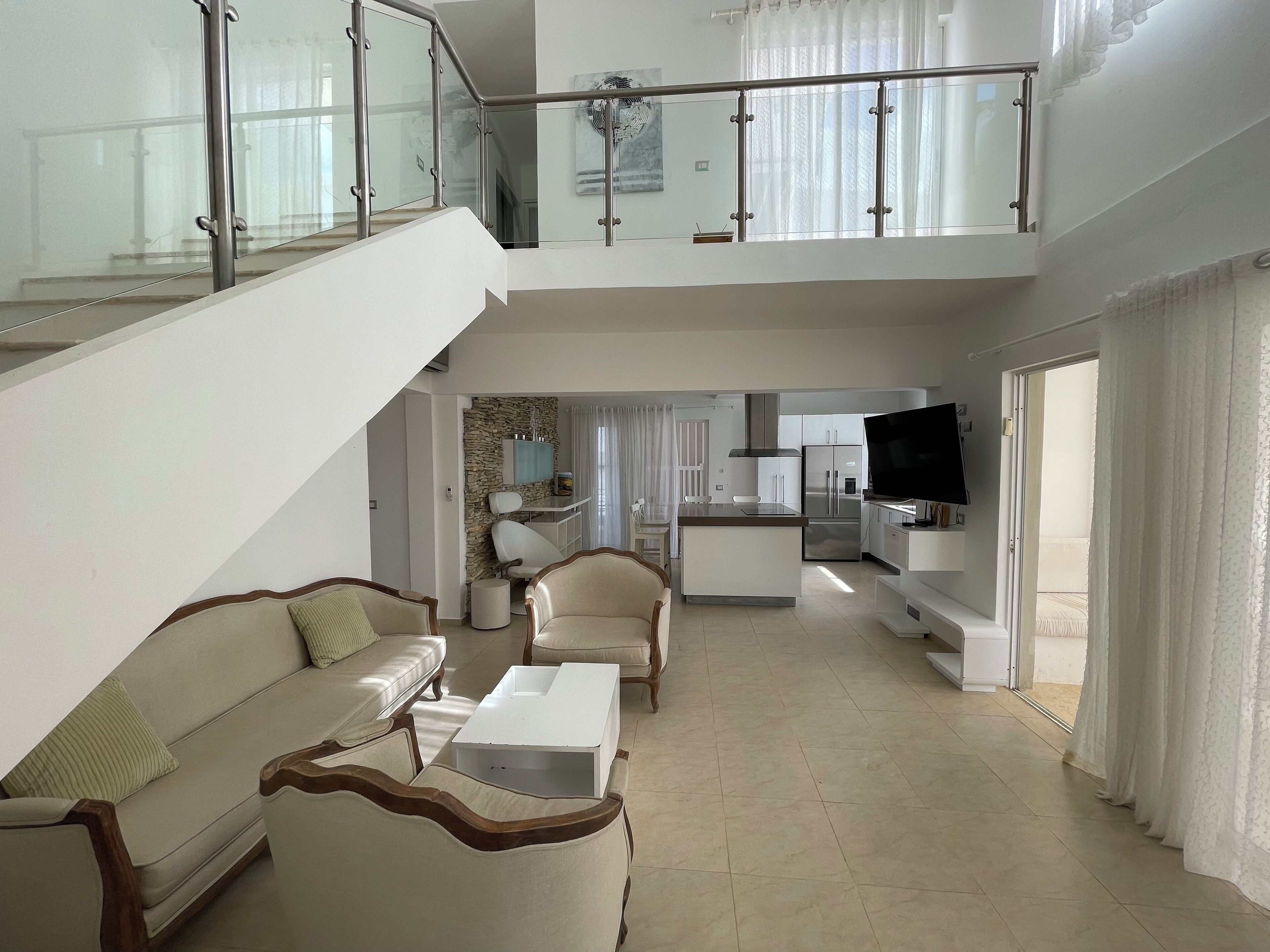 Loftsleilighet, 3 soverom | Spiseområde på rommet