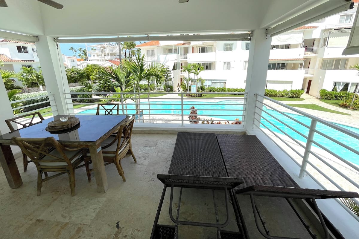 Villa, Poolside | Teres/patio