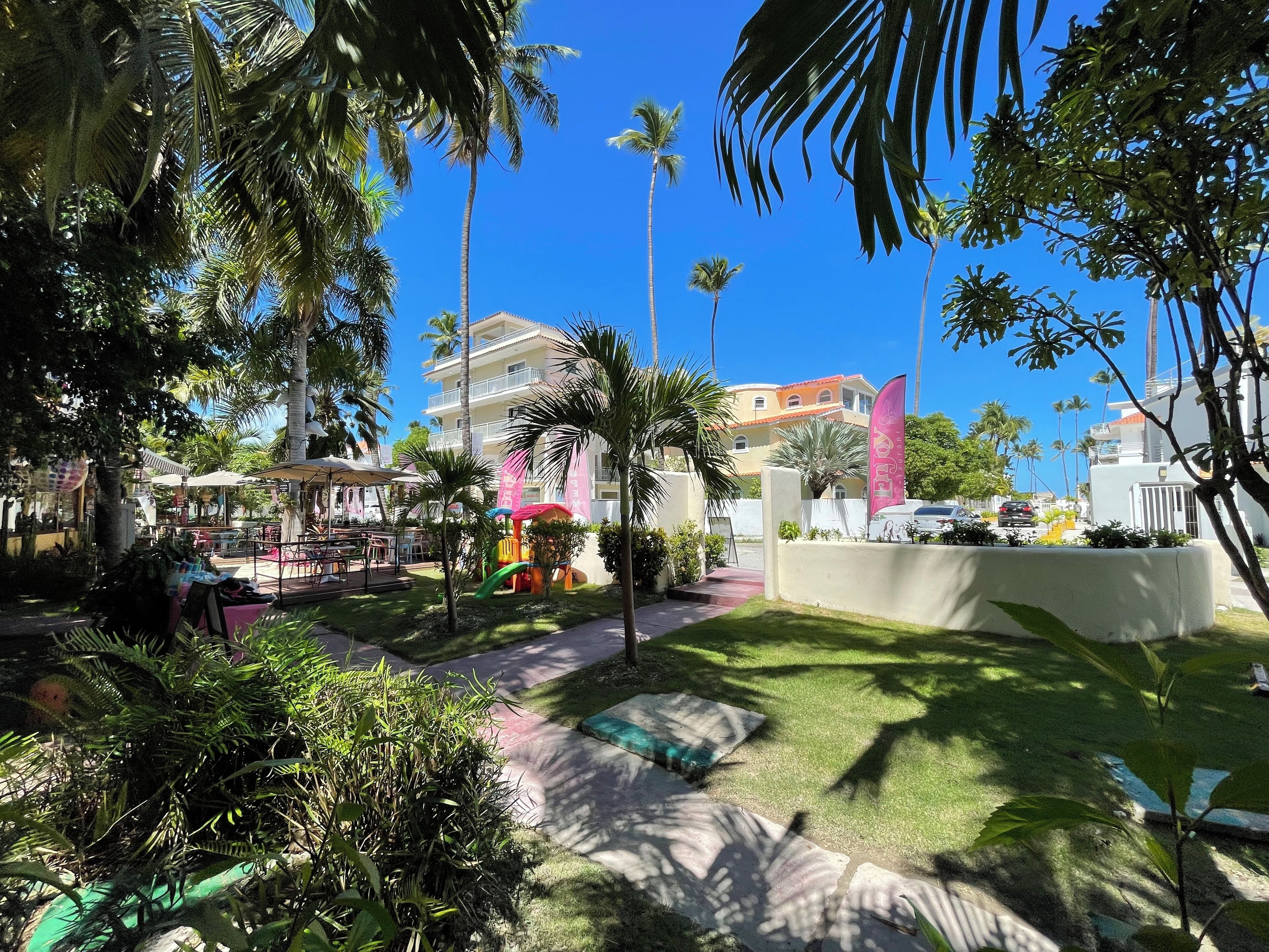 Villa, terras, uitzicht op tuin | Uitzicht vanuit de kamer