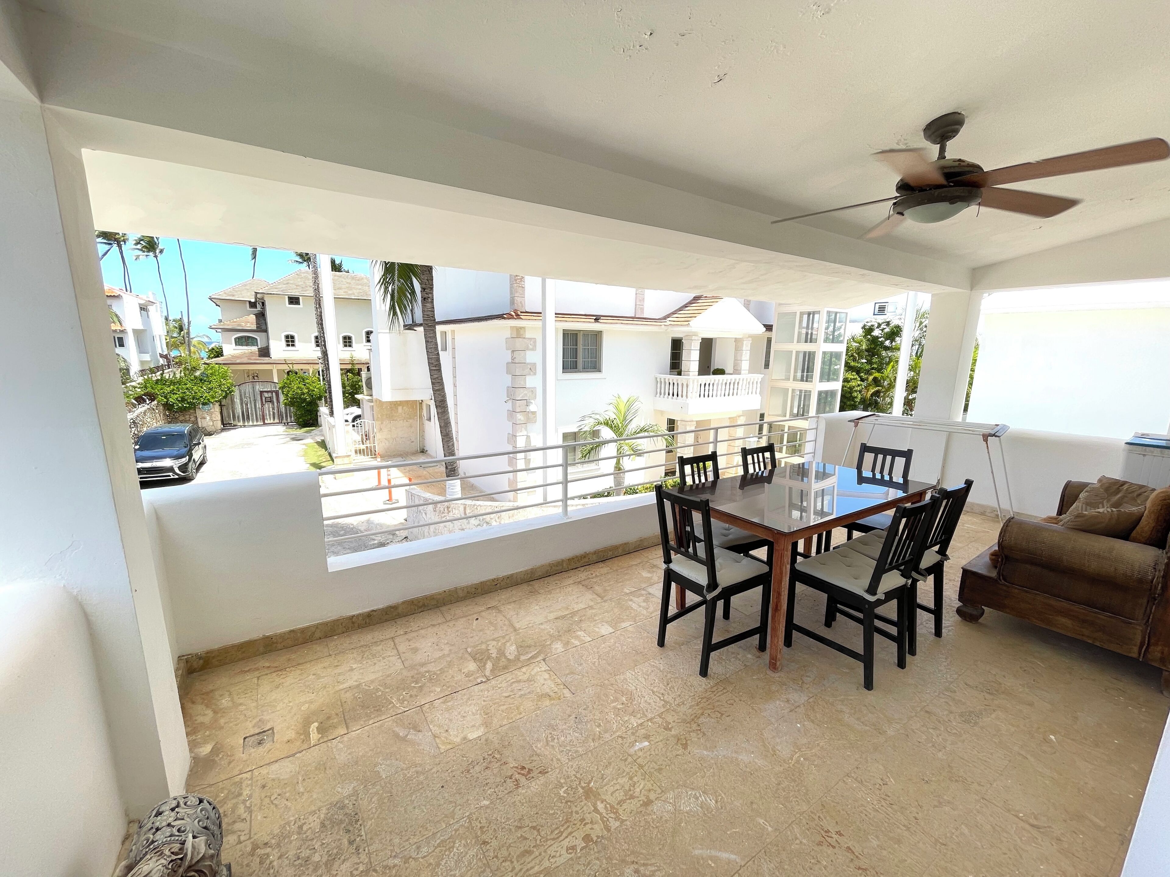 Leilighet, terrasse, ved stranden | Spiseområde på rommet