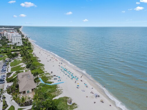 New Remodel  1-bedroom condo on the bay, across the street from Lowdermilk beach