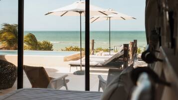 Rumah Deluks, balkon, pemandangan pantai | Seprai premium, selimut bulu angsa, brankas, dan Wi-Fi gratis